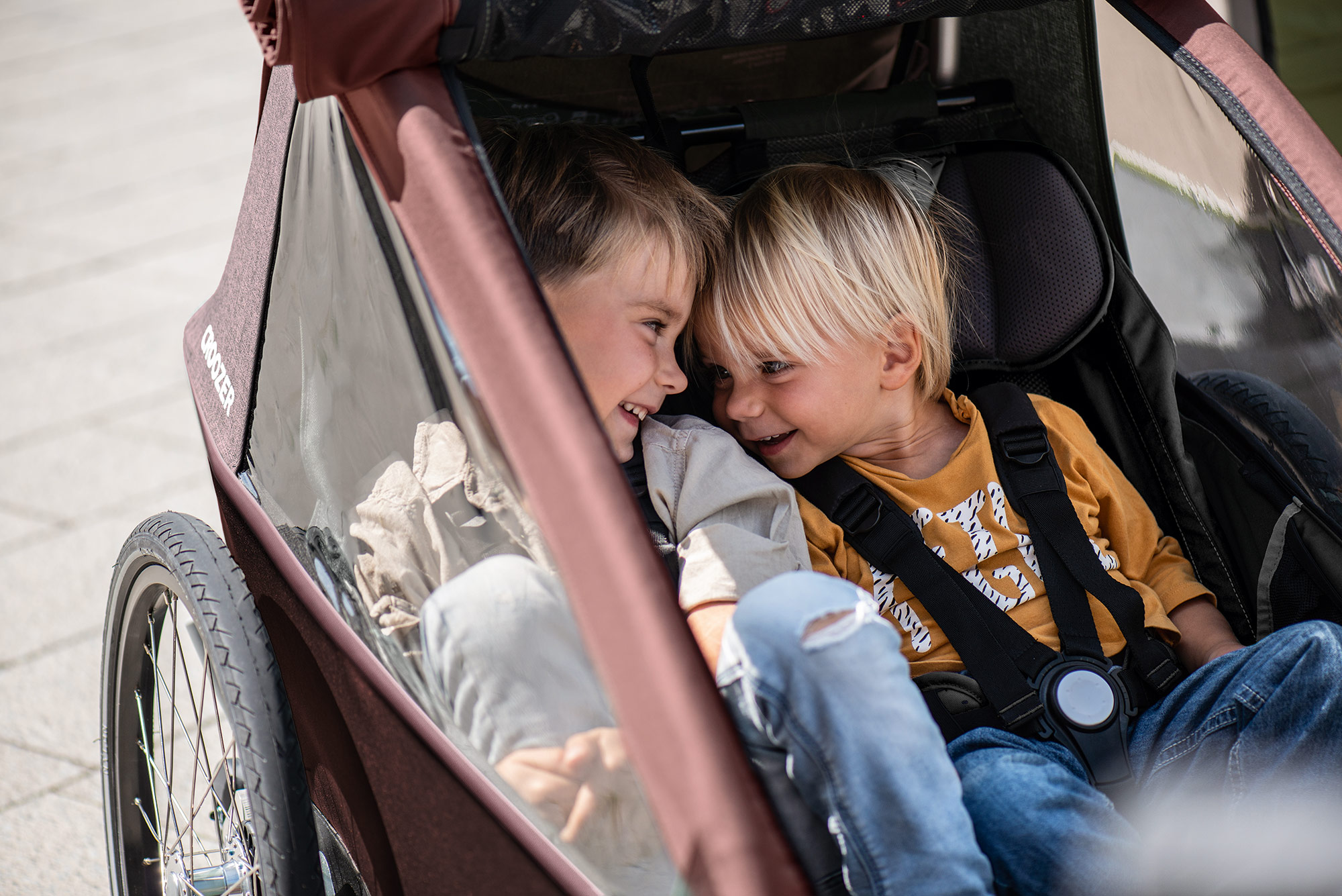 Croozer Kinderanhänger mit TailDrive Antrieb